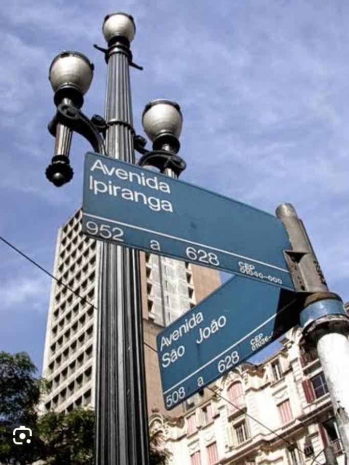 Studio No Centro De Sao Paulo, A 3 Minutos Do Metro, Com Garagem Gratis Aparthotel Bagian luar foto